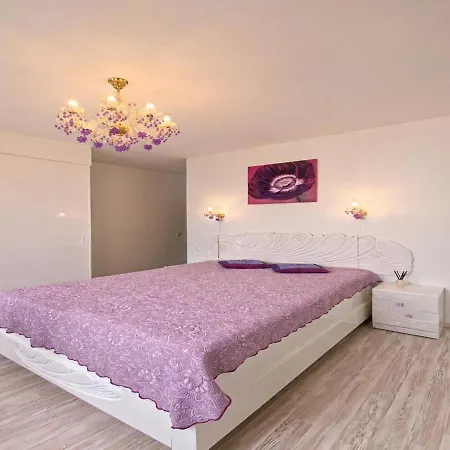Apartman Luxusni S Terasou A Vyhledem Prága