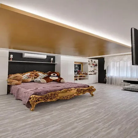 Luxusni S Terasou A Vyhledem Διαμέρισμα