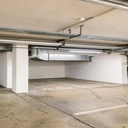 Luxusni S Terasou A Vyhledem Apartman